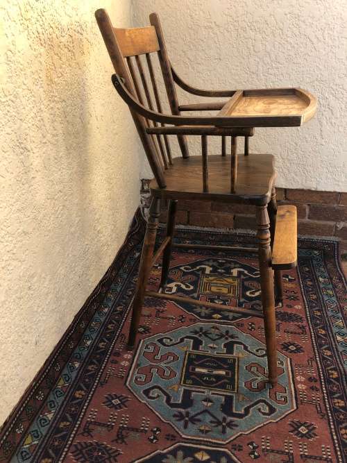 WOODEN VINTAGE CHILDREN'S HIGH CHAIR